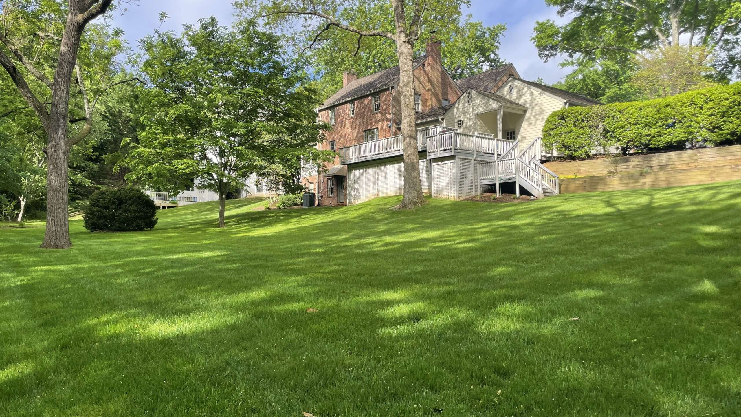 Deehan Landscaping-Turf Care-McLean- Home